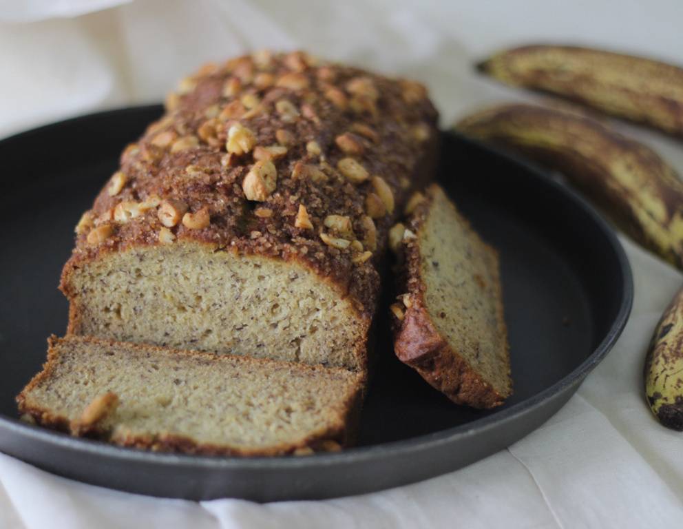 Bananenbrot mit Haselnüssen