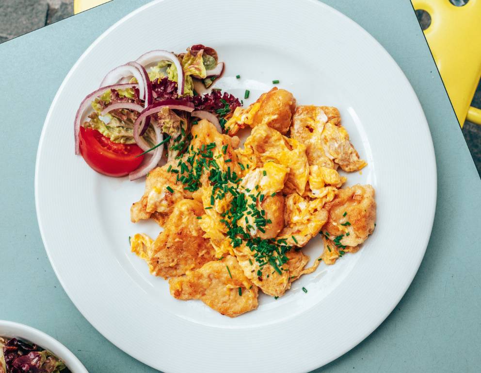 Eiernockerl mit Blattsalat