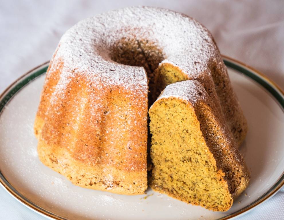 Steirischer Kürbiskernöl-Gugelhupf