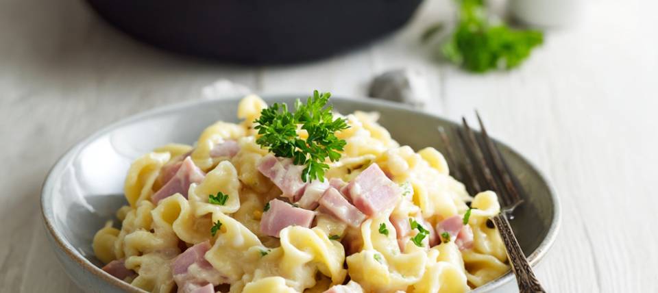 Klassische Schinkenfleckerl