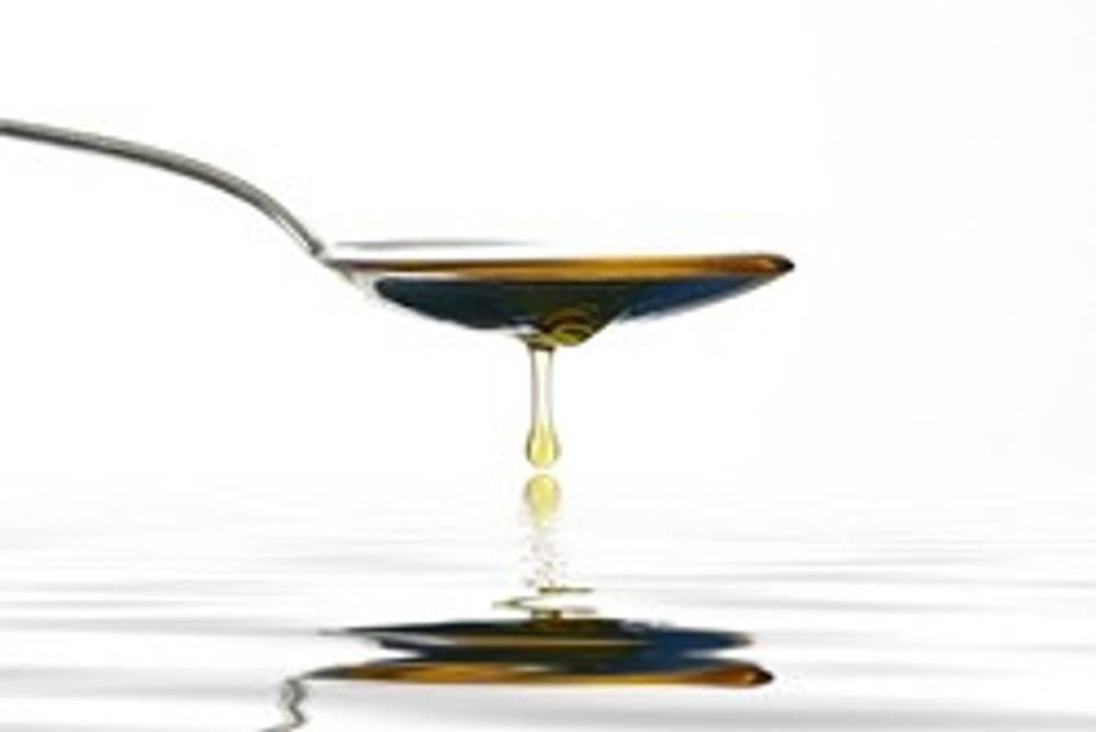  Ein Löffel voll Olivenöl
