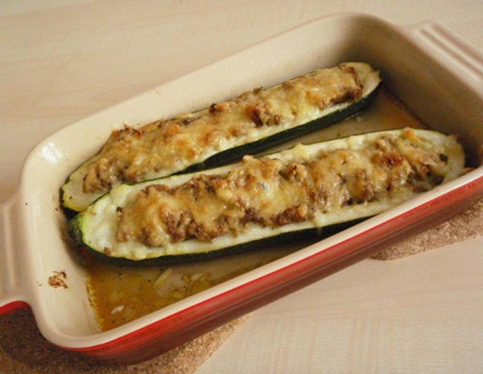 Gefüllte Zucchini Gefüllte Zucchini