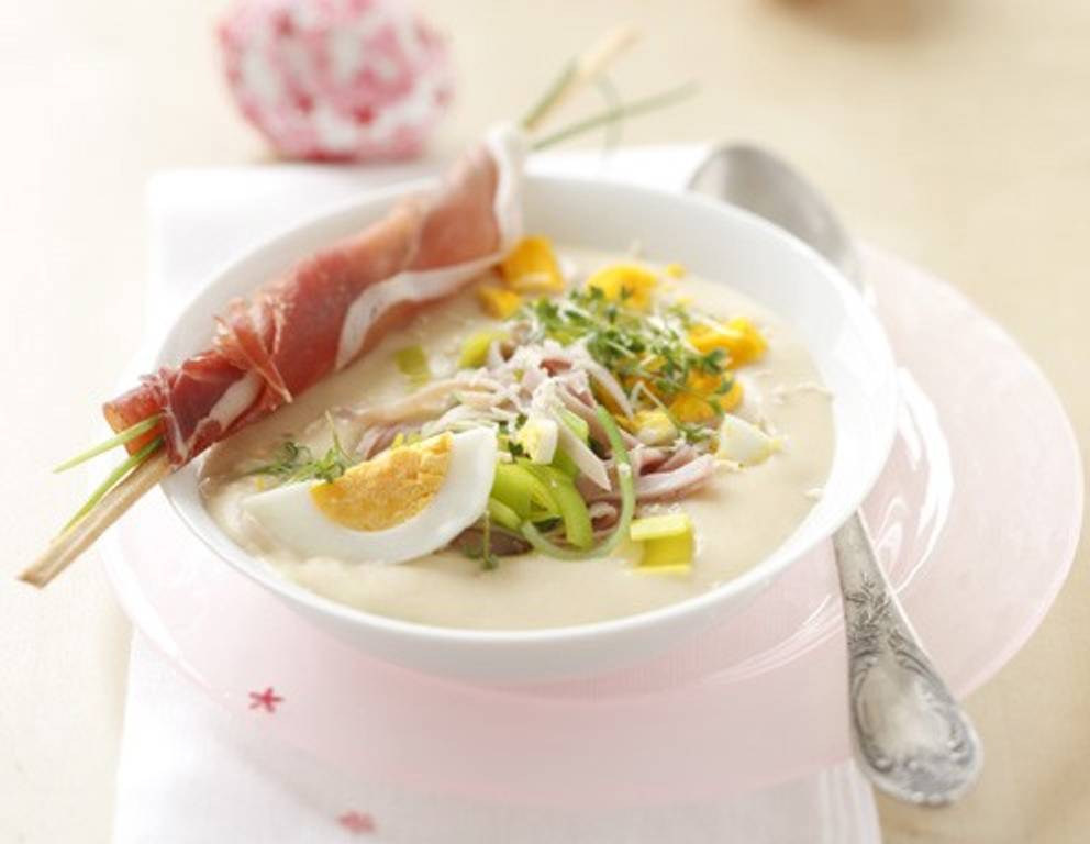 Schinkencremesuppe mit Lauch und Kresse Schinkencremesuppe mit Lauch und Kresse