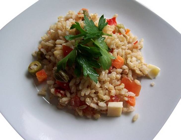Mediterraner Dinkel-Reissalat Mediterraner Dinkel-Reissalat