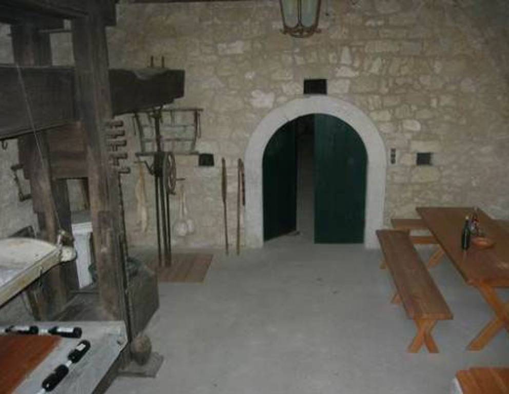 Winden am See - Weinkeller Winden am See - Weinkeller