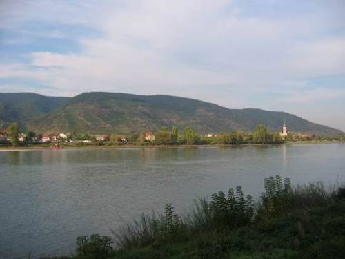 Rossatzbach-Mautern - Blick auf Unterloiben