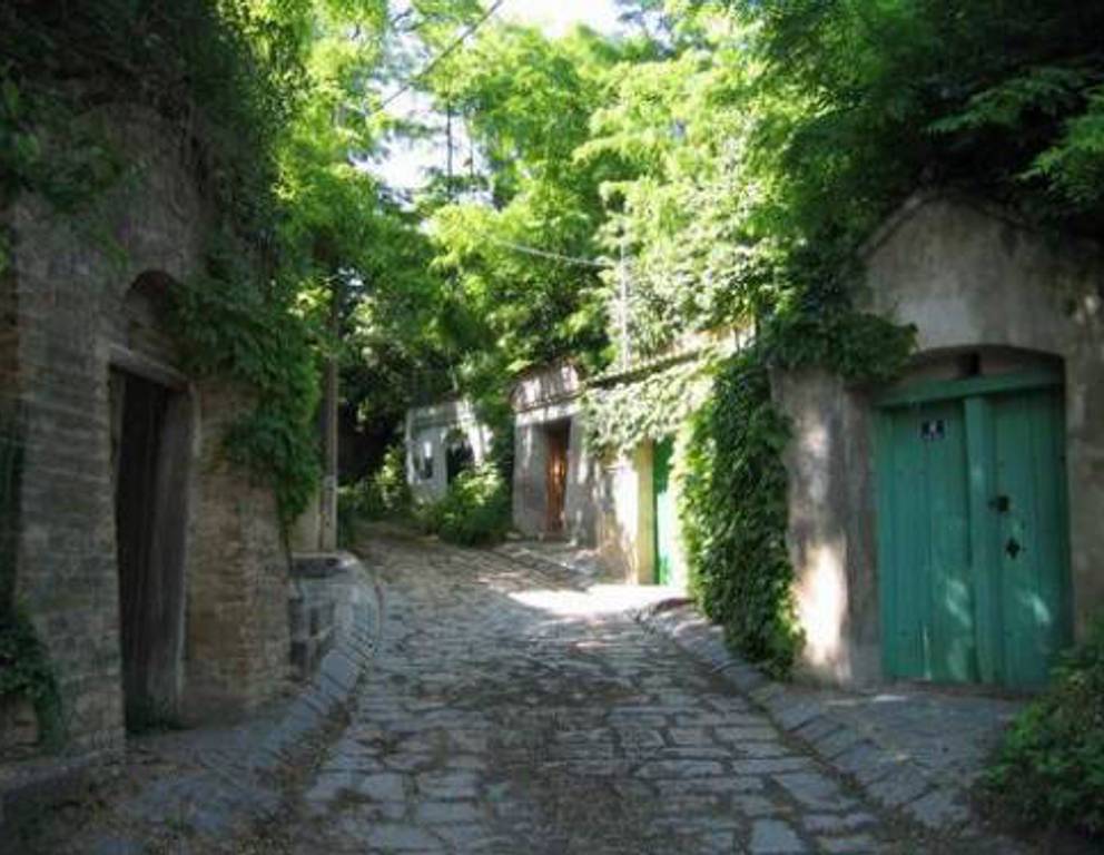 Enzersfeld - Schullerkellergasse Enzersfeld - Schullerkellergasse