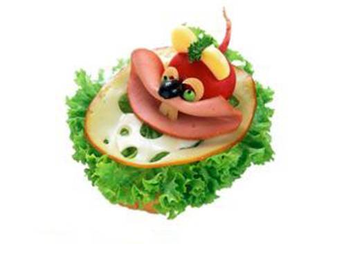 <p>K&auml;se-Wurst-Gem&uuml;se-Maus Sandwich</p>