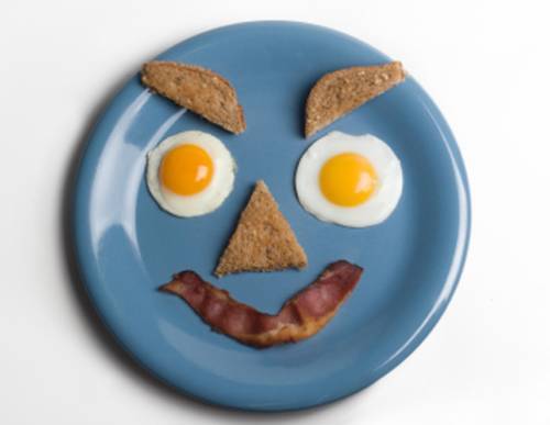 <p>Speck-Brot-Spiegelei Smiley</p>