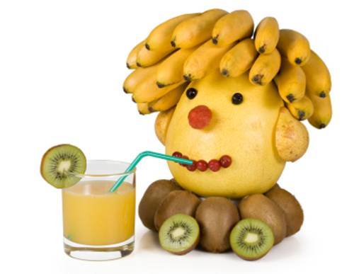 <p>trinkender Bananen-Kiwi-Mann</p>