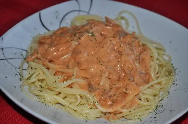 Spaghetti mit Thunfischsugo