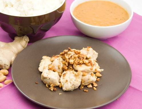 Huhn mit Erdnüssen und Ingwersauce