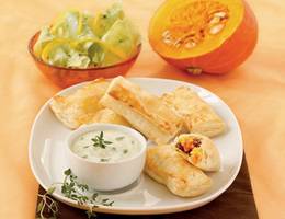 Kürbis-Polentatascherln mit roten Bohnen Kürbis-Polentatascherln mit roten Bohnen