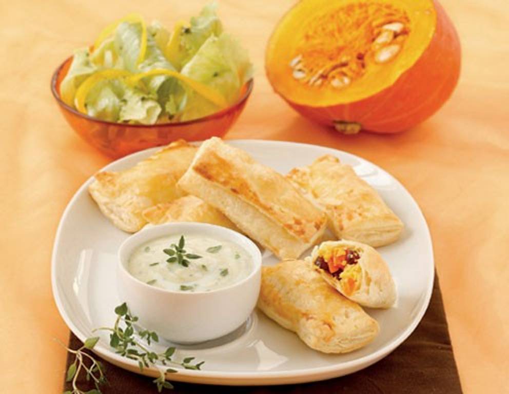 Kürbis-Polentatascherln mit roten Bohnen Kürbis-Polentatascherln mit roten Bohnen