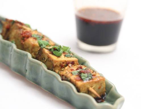 Satay-Spieße mit Tofu Rezept - ichkoche.at Satay-Spieße mit Tofu Rezept - ichkoche.at