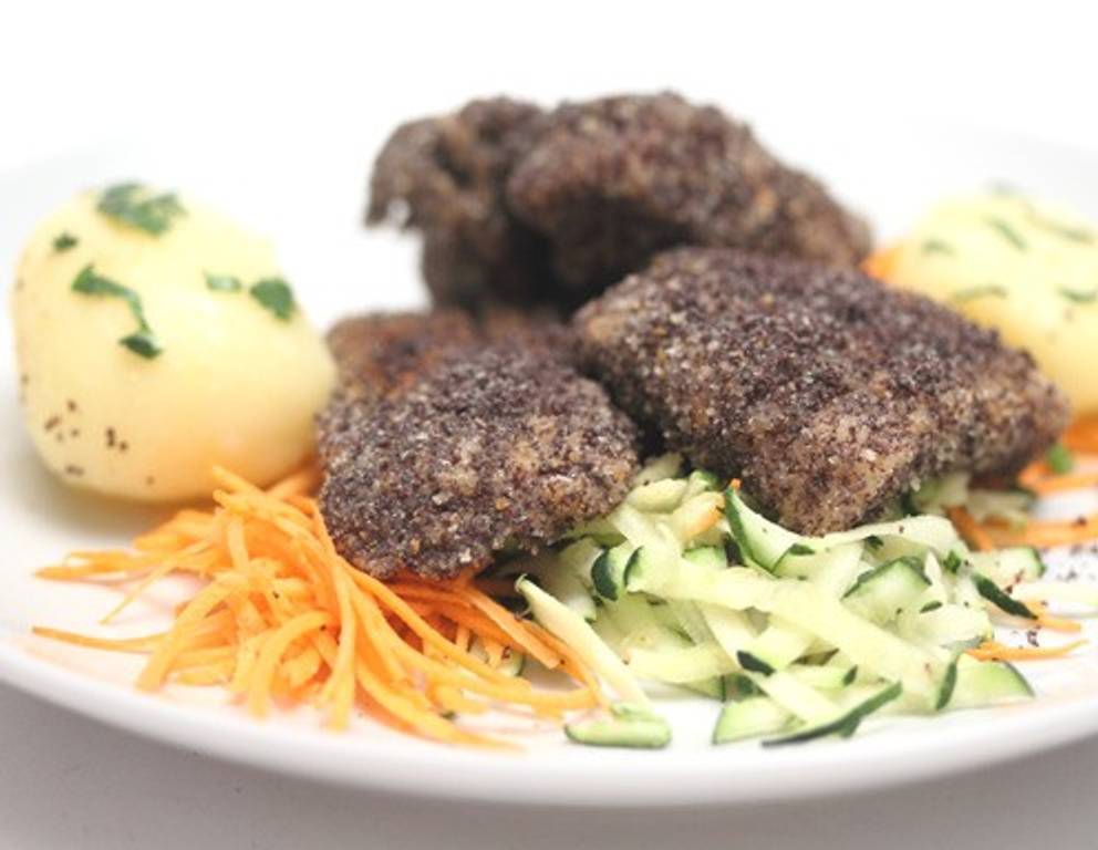 Karpfen mit Mohn paniert Karpfen mit Mohn paniert