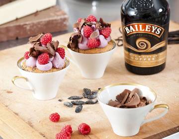 „Für die Dancing Queen” Baileys Coffee Cupcake mit Tonkabohne