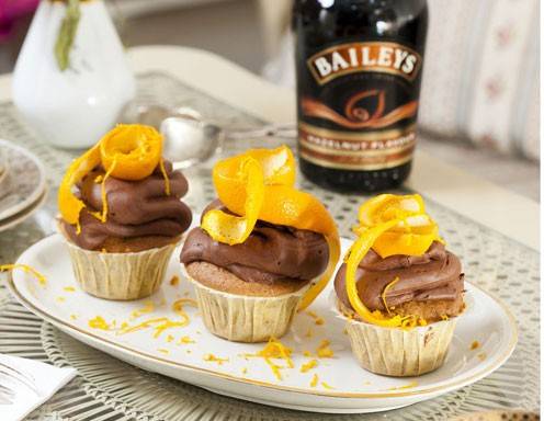 „Für die aufgeweckte Freundin” Baileys Hazelnut Flavour Cupcakes mit Curry und Orange
