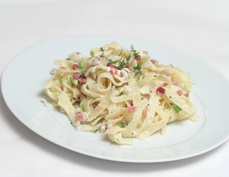 Topfennudeln mit Speck Topfennudeln mit Speck