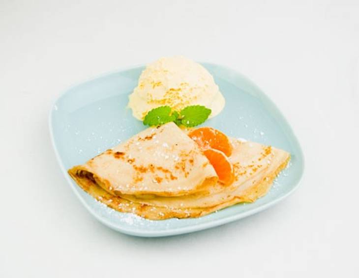 Mandarinen-Crêpes mit Vanilleeis Mandarinen-Crêpes mit Vanilleeis