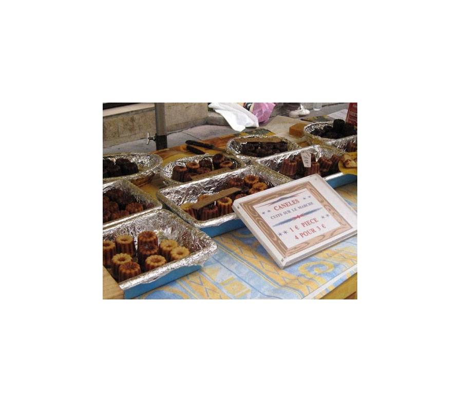 <p>Caneles de Bordeaux, eine beliebte Spezialit&auml;t Aquitaniens</p>