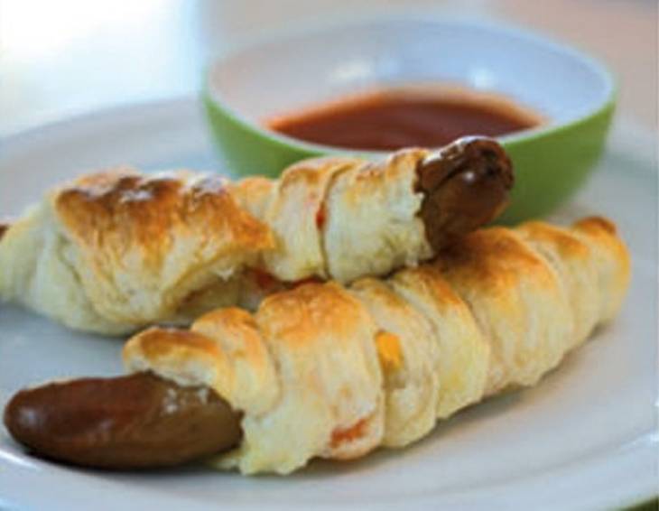 Strolchs Würstel im Teigmantel mit selbstgemachten Ketchup Strolchs Würstel im Teigmantel mit selbstgemachten Ketchup