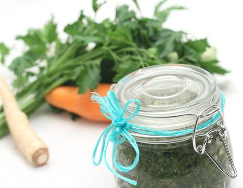 Mit selbst gemachter Suppenwürze schmeckt eine Suppe noch besser