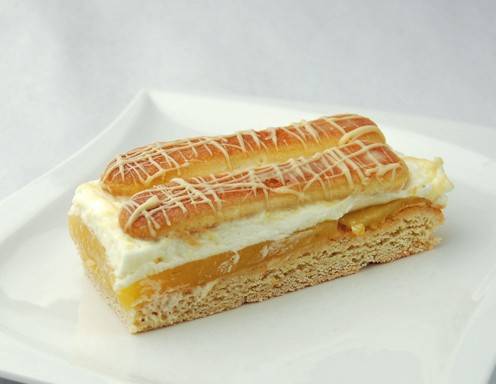 Die Lambadaschnitten sind ein raffinierter Kuchen mit exotischem Flair.