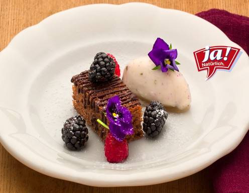 Zitronen-Veilchen-Sorbet mit Schokoladenbiskuit Rezept