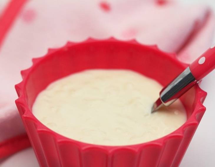 Babynahrung: Milchreis mit Apfel Babynahrung: Milchreis mit Apfel