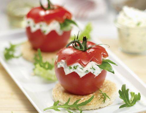 Gefüllte Tomaten Rezept - ichkoche.de Gefüllte Tomaten Rezept - ichkoche.de