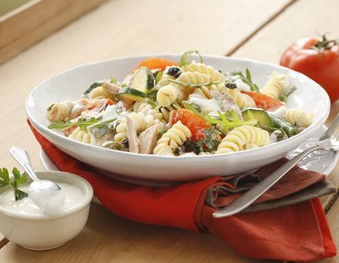 Pastasalat mit Thunfisch und Oliven Rezept