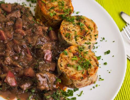 Rezept für Schweinsragout mit Pilzen