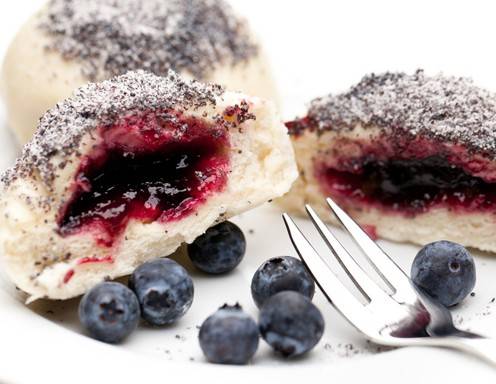 Rezept für Germknödel mit Heidelbeeren