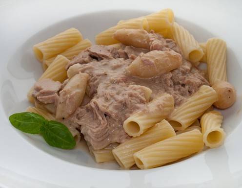 Babynahrung: Rezept für Penne mit Thunfischsauce 