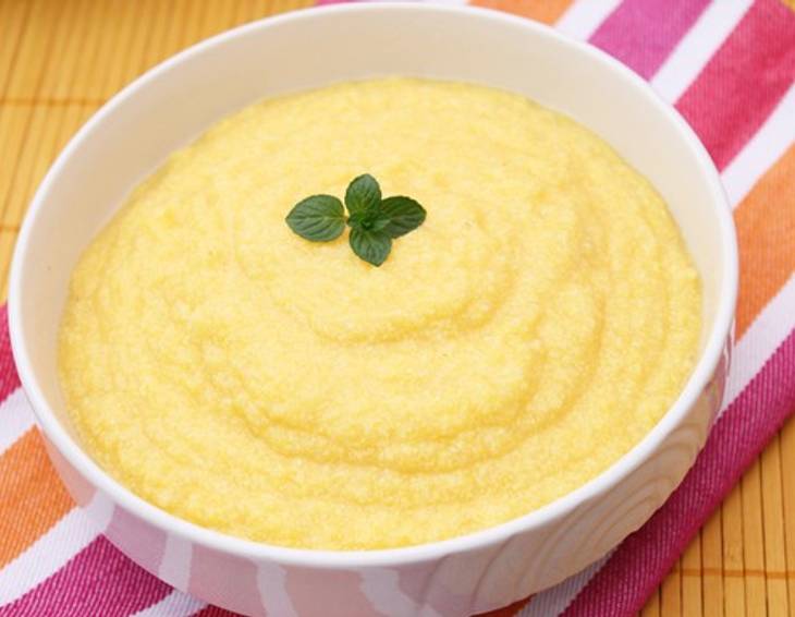 Babynahrung: Polenta-Apfel-Brei