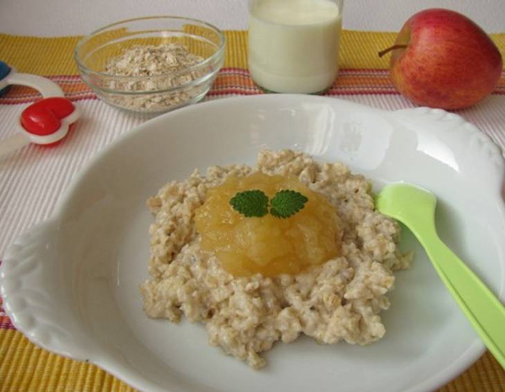 Babynahrung: Vollkorn-Milch-Apfel-Brei Babynahrung: Vollkorn-Milch-Apfel-Brei
