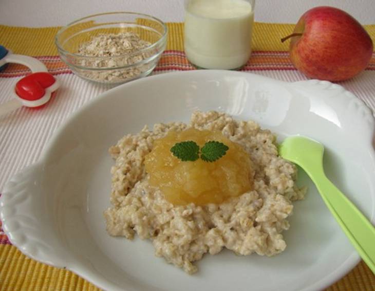 Babynahrung: Vollkorn-Milch-Apfel-Brei