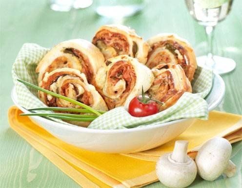Brunch gefüllte Blätterteigschnecken Rezept