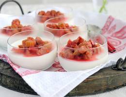 Rhabarber Panna Cotta Rhabarber Panna Cotta
