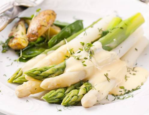 Rezept für Spargel mit Ingwersabayon
