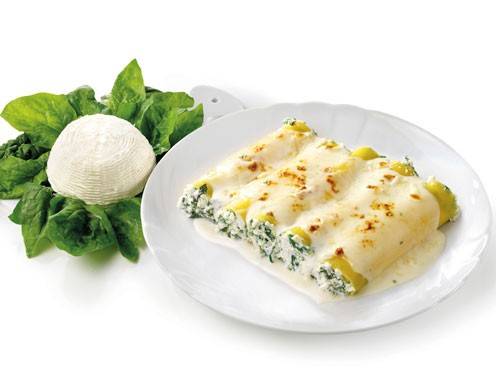 Cannelloni mit Ricotta-Spinat-Füllung