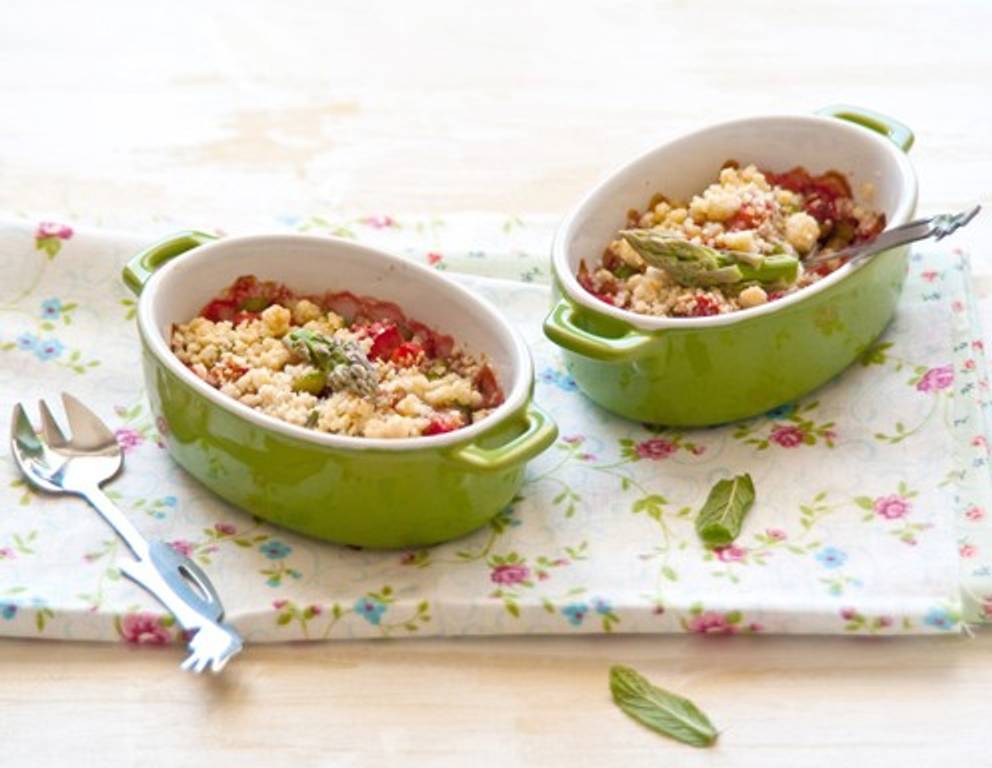 Erdbeer-Spargel-Crumble Erdbeer-Spargel-Crumble