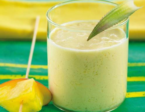Sojamilch mit frischer Ananas Rezept