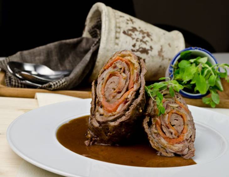 Gefüllte Rindsroulade in Weinsauce