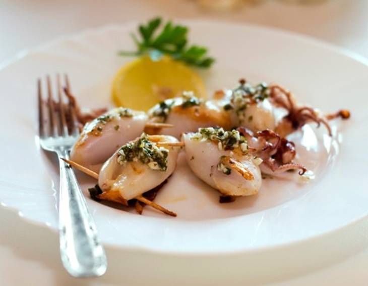 Gefüllte Calamari mit Schafkäse Gefüllte Calamari mit Schafkäse