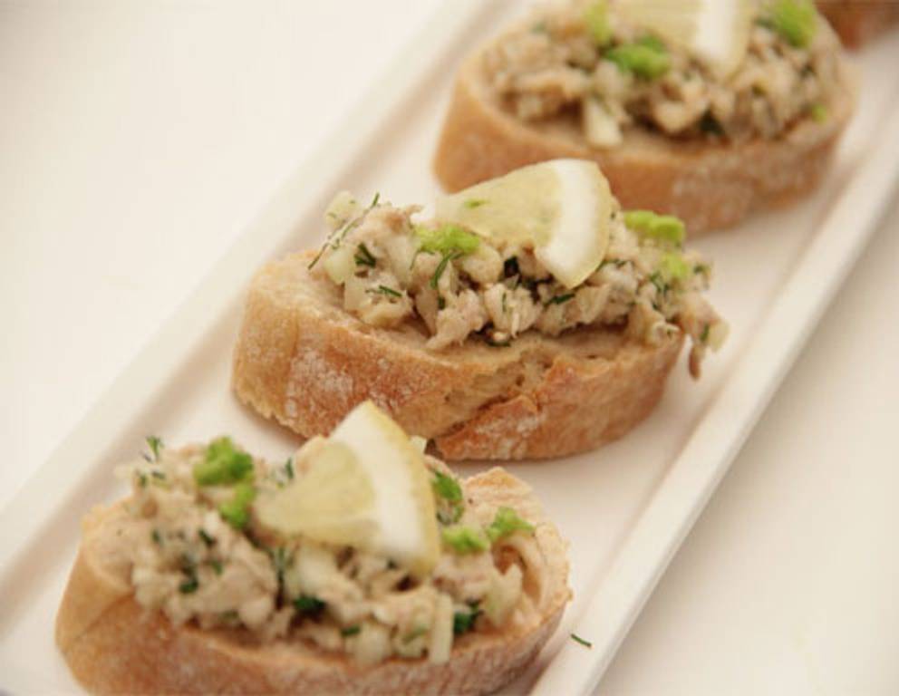 Bachforellentartar aus dem Dampfgarer Bachforellentartar aus dem Dampfgarer