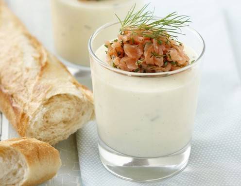 Spargel-Panna Cotta mit Kräuterlachs Rezept