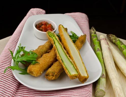 Rezept für gebackene Spargel mit selbstgemachter Tomatensalsa