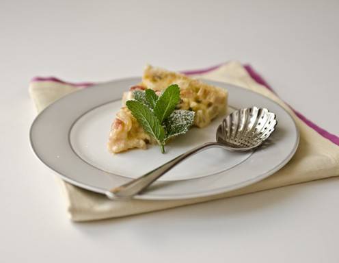 Rezept für Rhabarber-Minz-Tarte mit Macadamianüssen